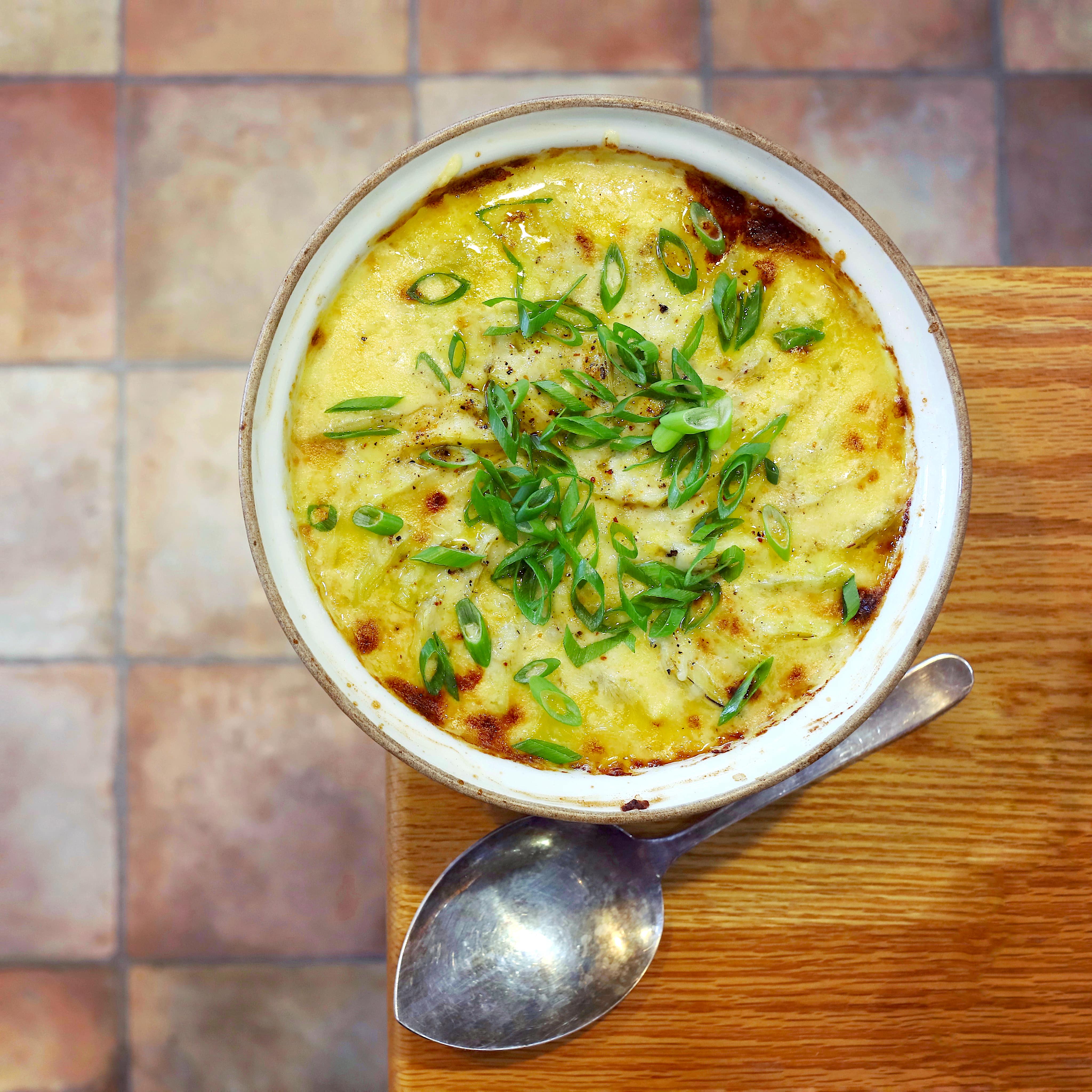 http://www.laboiteny.com/cdn/shop/articles/26_-_Crab_Artichoke_Dip-min.jpg?v=1640279116